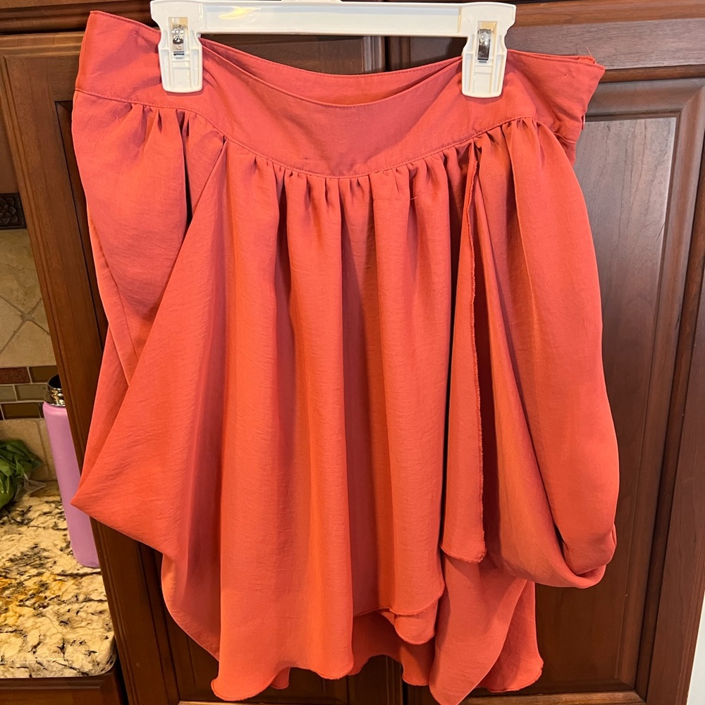 Flowy skirt